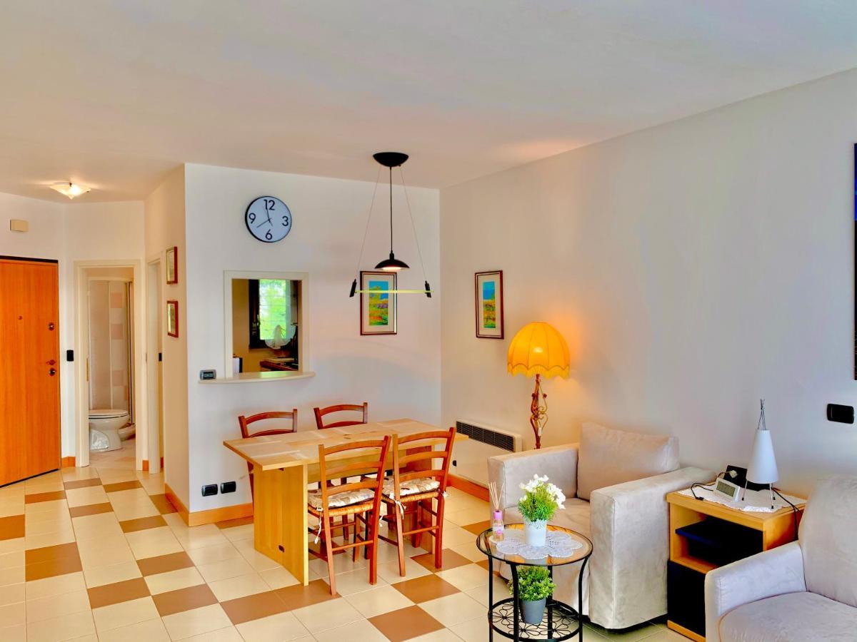 Ferienwohnung Sky&Pool Dom Riva del Garda Exterior foto